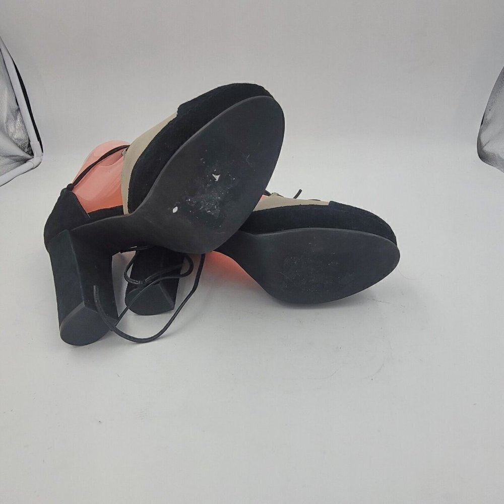 NEW Bettye Muller Madison Suede Platform Pump Natural & Black Women's Size 8M - Picture 8 of 12
